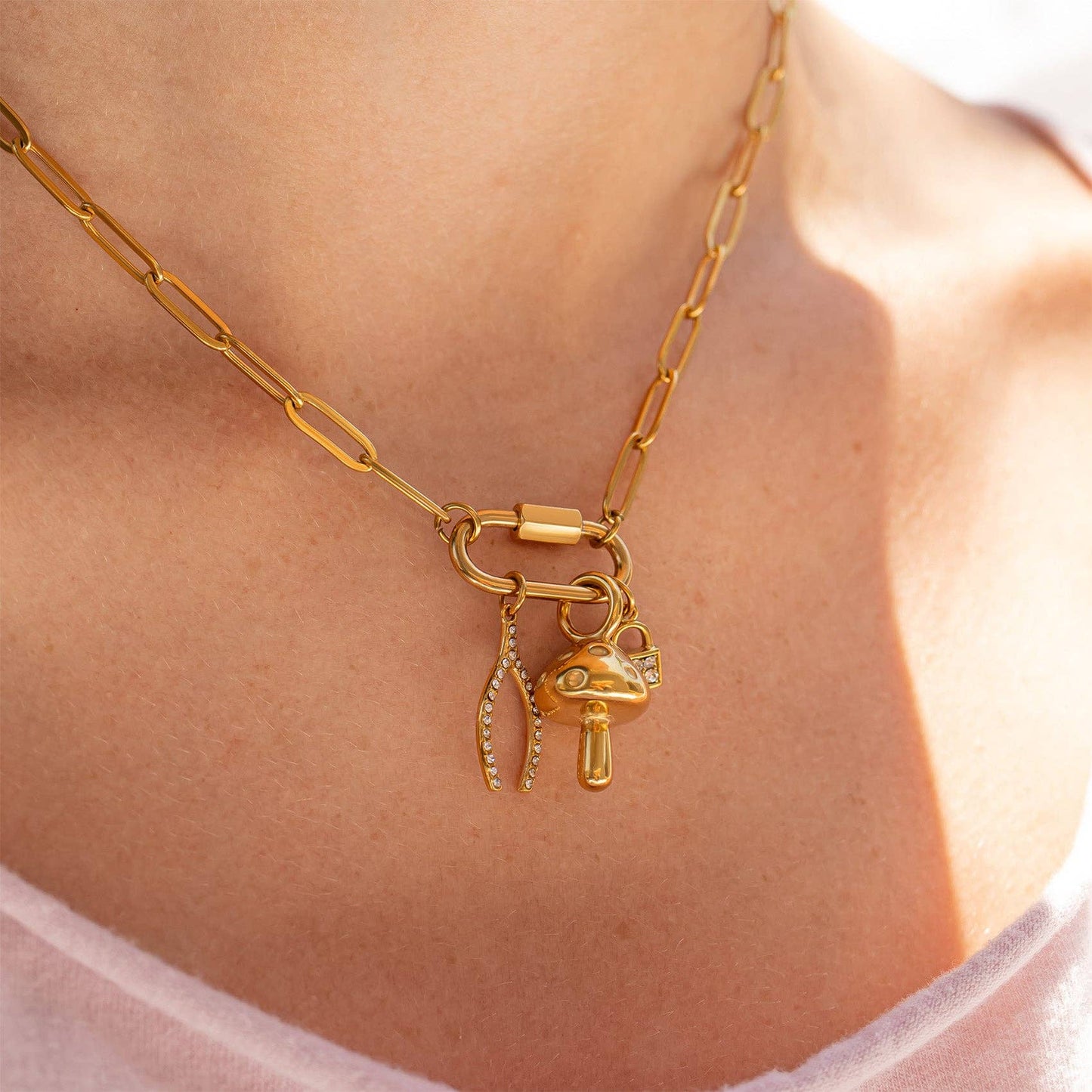 18K Gold PVD Paperclip Carabiner Necklace: Stainless / 18+2"