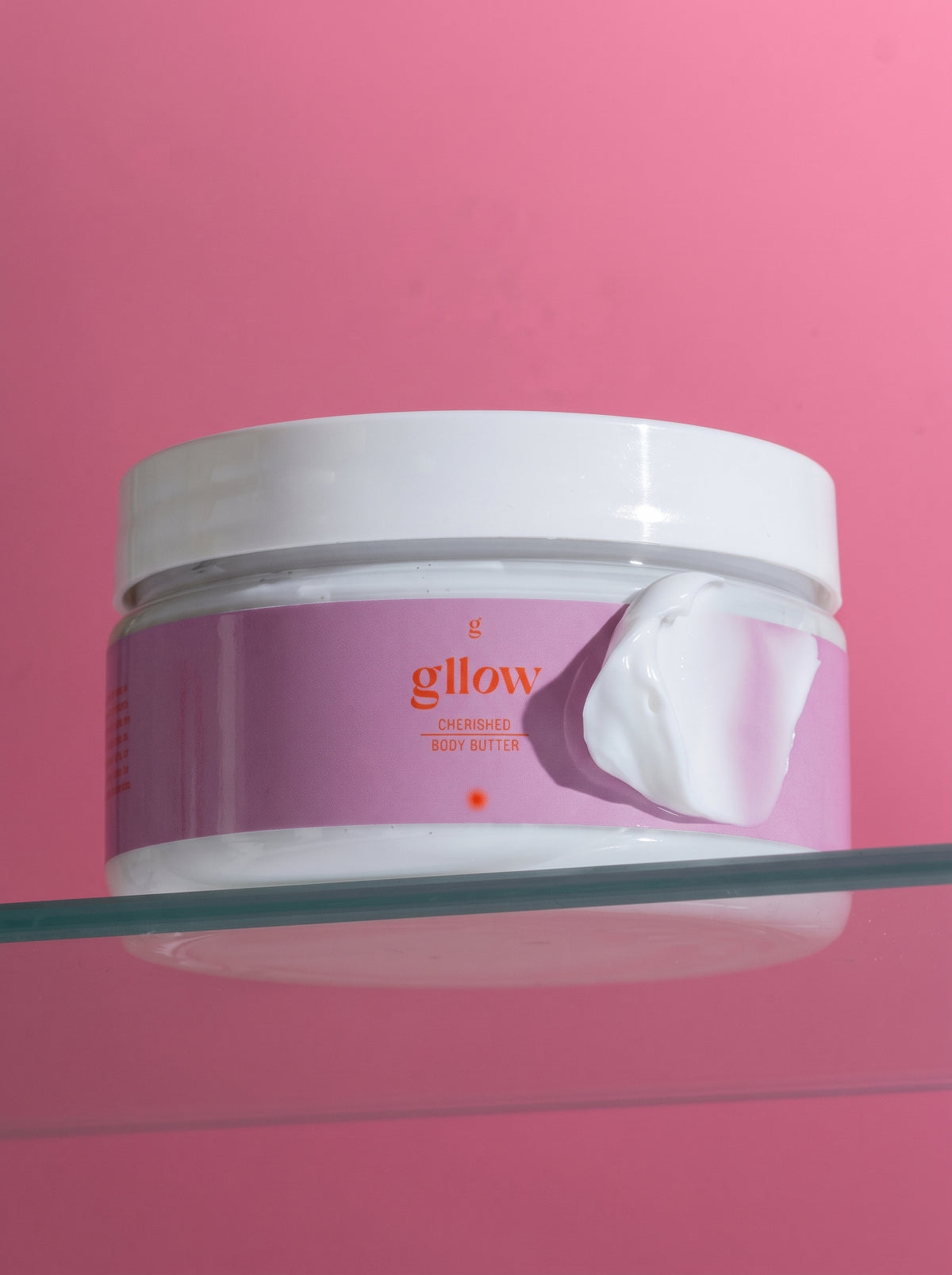 Gllow Cherished body butter with apple, pear and rose scent