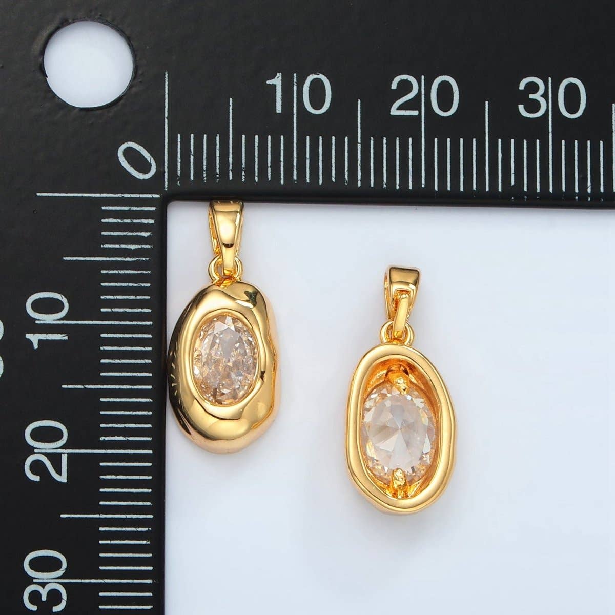 24K Gold Filled Clear CZ Oval Hammered Bezel Pendant | H792