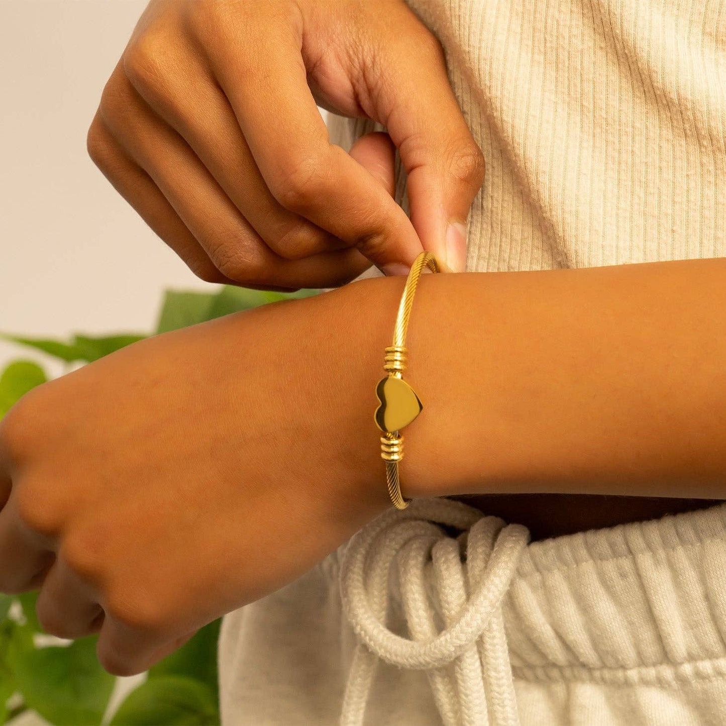 18K Gold PVD Stainless Steel Engravable Heart Cuff Bracelet: Gold