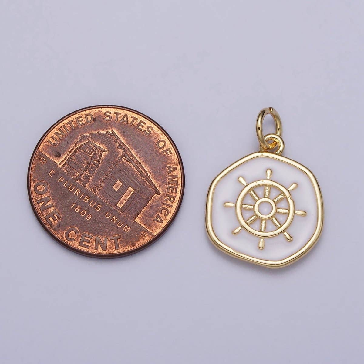 24K Gold Filled Nautical Boat Steering Wheel Helm Round Charm in Gold & Silver N-745 AC-326: Silver