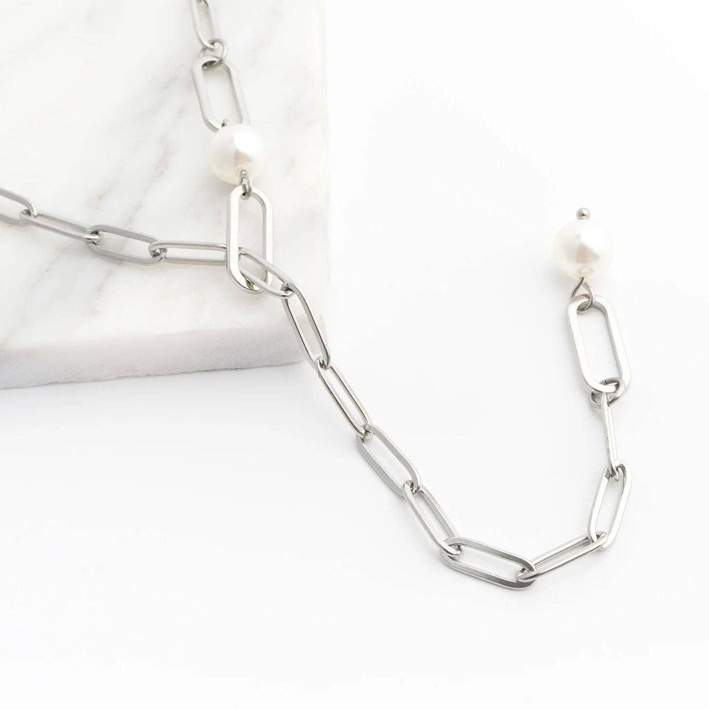 18K Gold PVD Stainless Steel Y Paperclip Necklace with Pearl: Gold