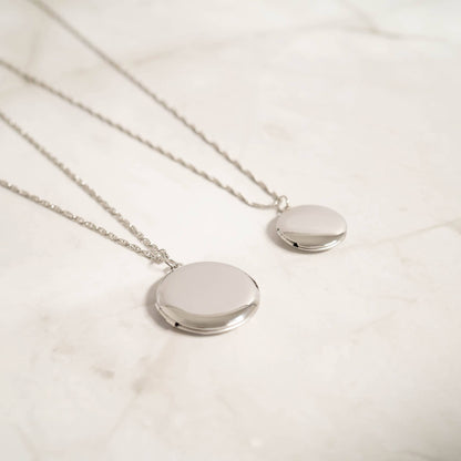 Large - 18K Gold PVD Stainless Steel Round Locket: Stainless