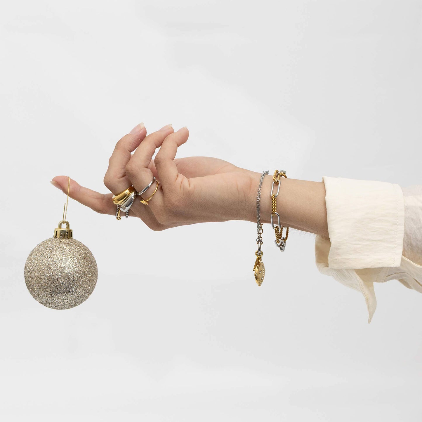 18K Gold Stainless Steel Mixed Metal Twist Chain Bracelet: Mixed Metal