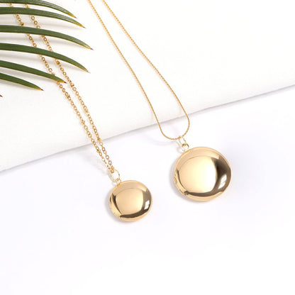 Large - 18K Gold PVD Stainless Steel Round Locket: Stainless