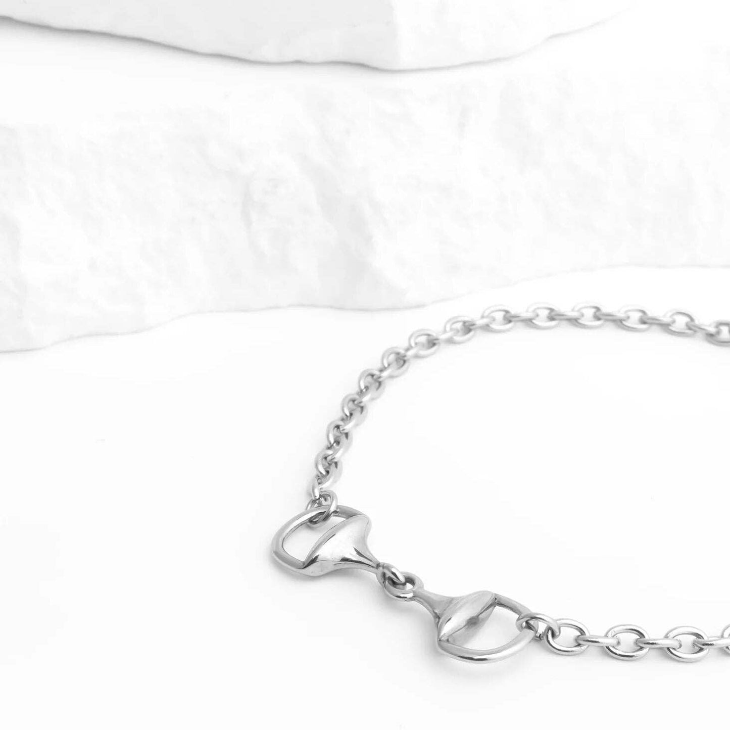 18K Gold PVD Stainless Steel Horsebit Bracelet: Gold