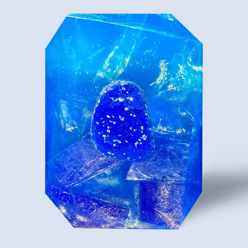 Universal Royalty - 7 oz Crystal Infused Bar Soap