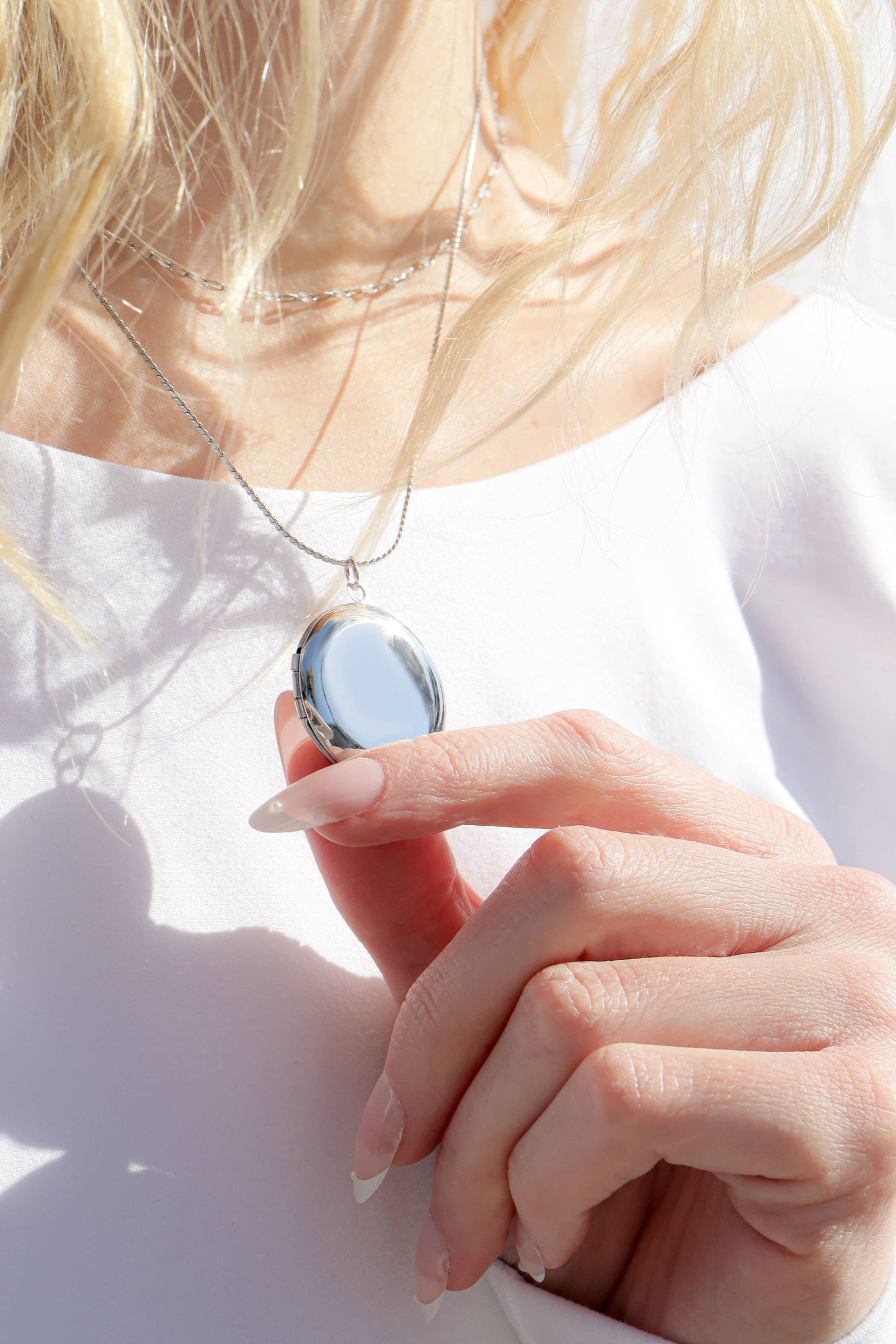 Large - 18K Gold PVD Stainless Steel Round Locket: Stainless