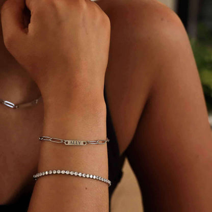 Stainless Steel Engravable Paperclip Bar Bracelet: Gold