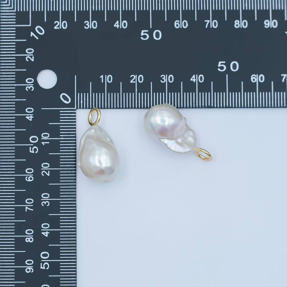 24K Gold Filled White Baroque Freshwater Pearl Pendant | P1638