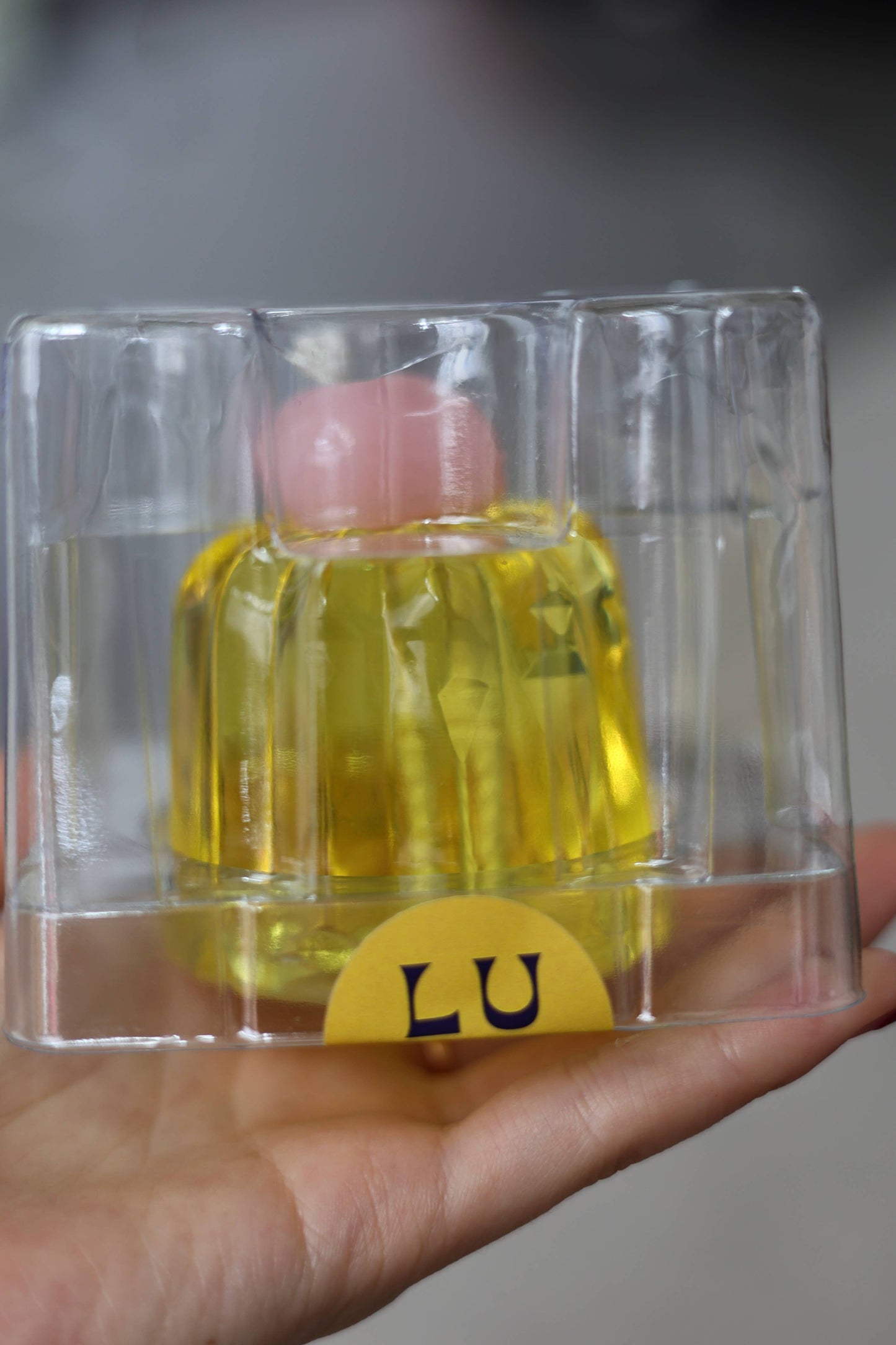 Hand-Made Jelly Candle | Insight