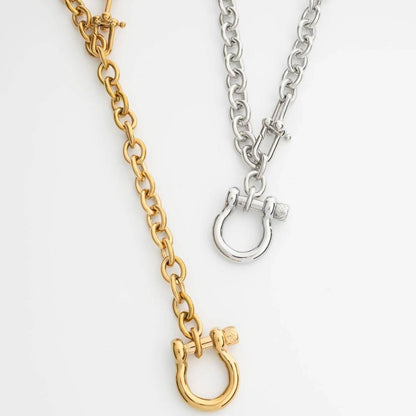 Gold Stainless Steel Y Necklace with Horse shoe Carabiner: Gold