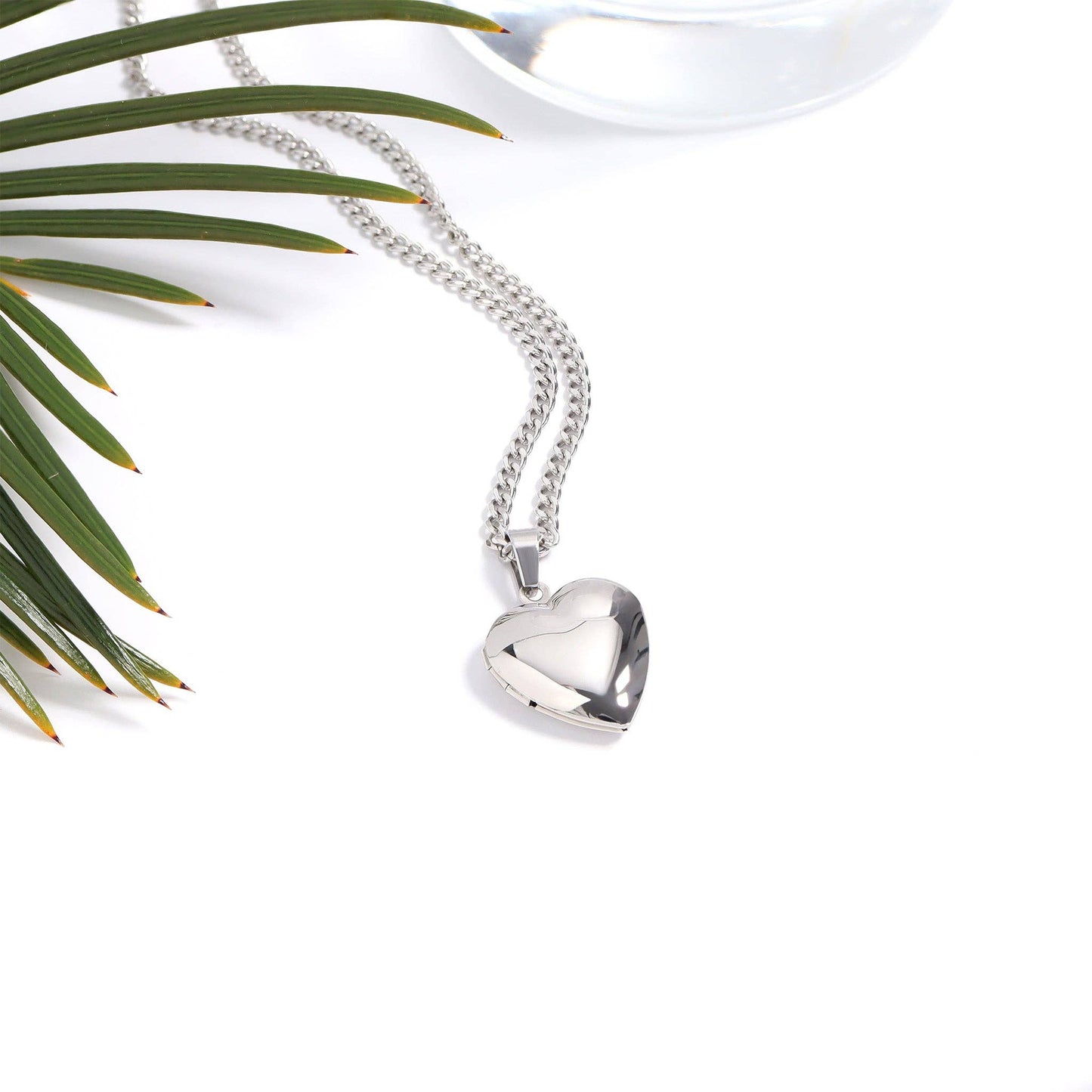 18K Gold PVD Stainless Steel Heart Locket / PDL0239: Gold