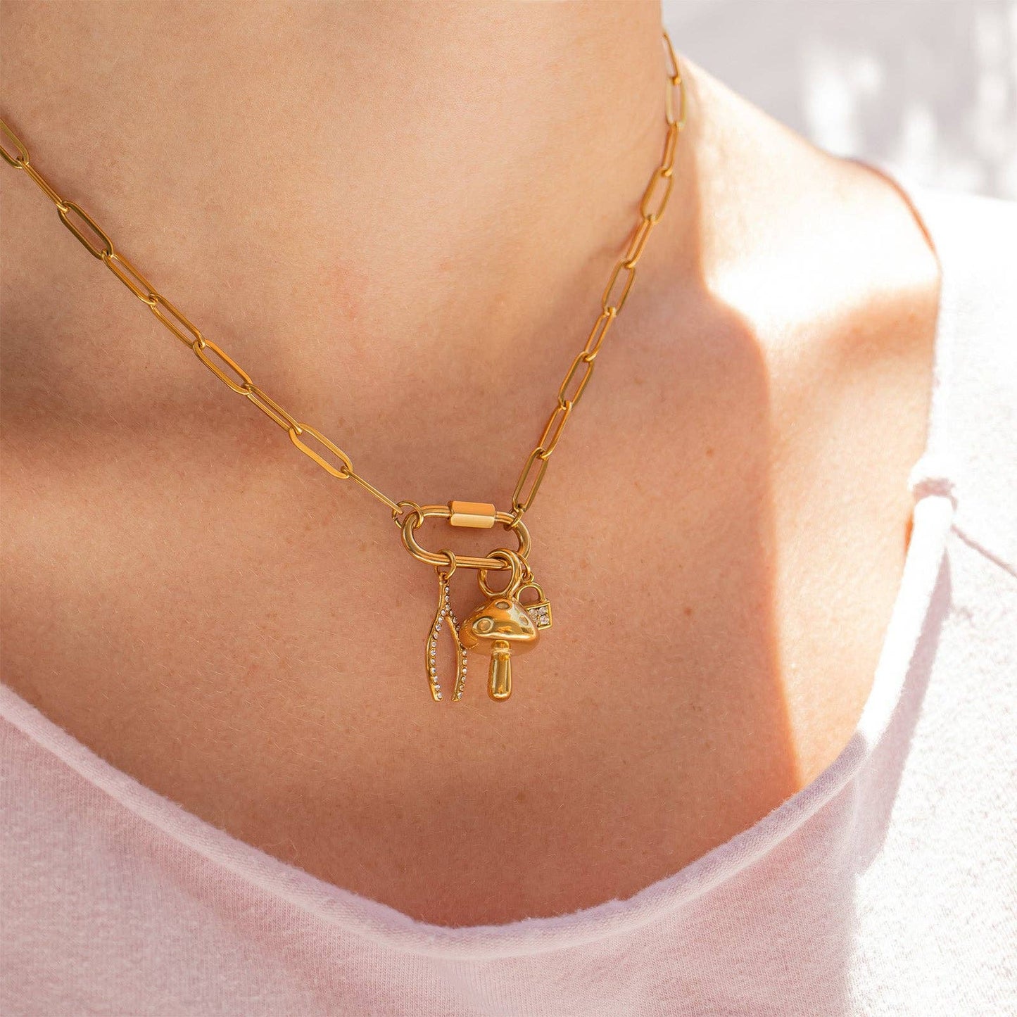 18K Gold PVD Paperclip Carabiner Necklace: Stainless / 18+2"