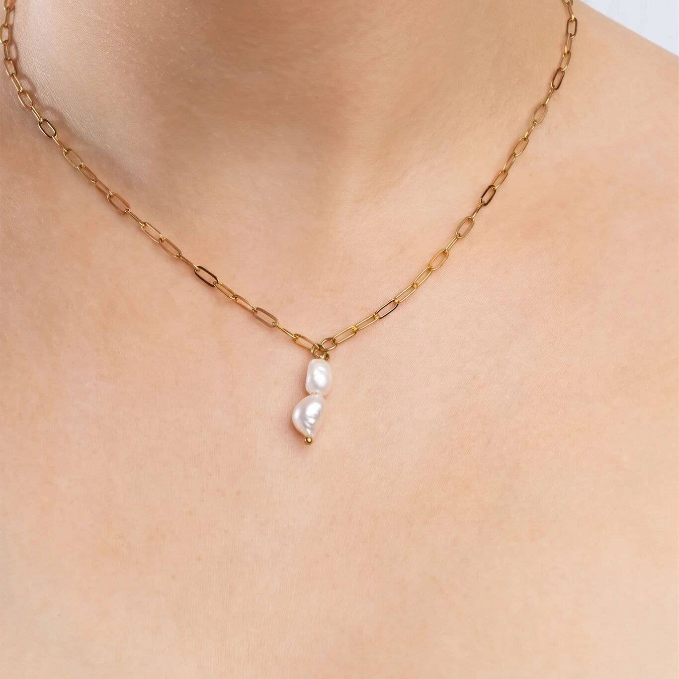 18K Gold PVD Stainless Steel Double Freshwater Charm: Gold
