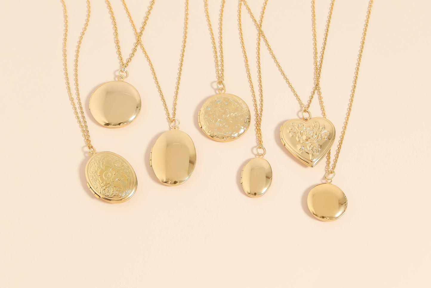 Small - 18K Gold PVD Stainless Steel Round Locket: Gold