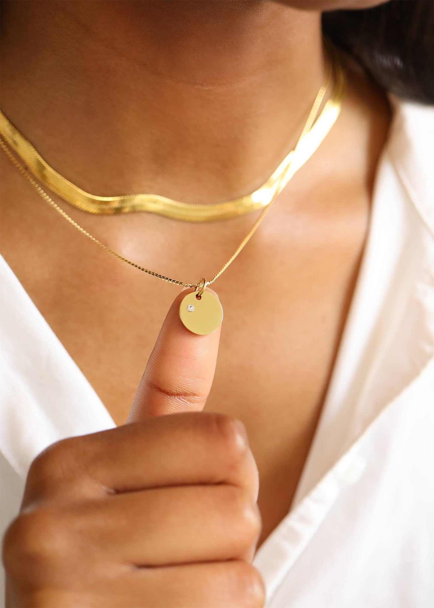 18K Gold PVD Blank Engravable Circle Birthstone Charm: January/Garnet