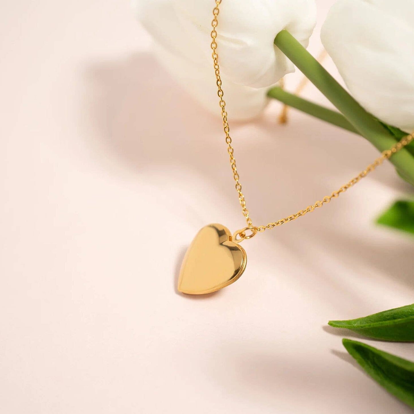 18K Gold PVD Stainless Steel Heart Locket / PDL0239: Stainless