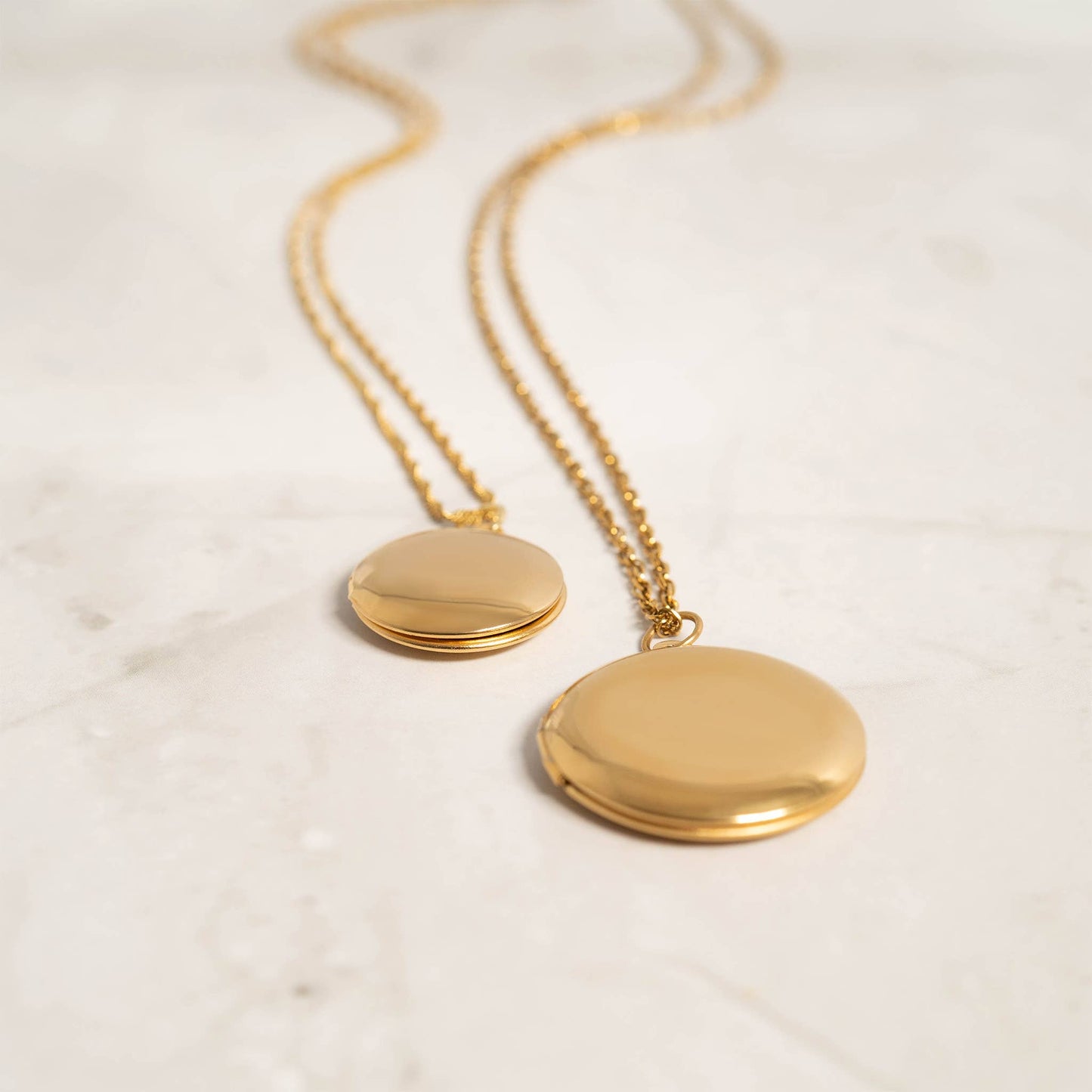 Small - 18K Gold PVD Stainless Steel Round Locket: Gold
