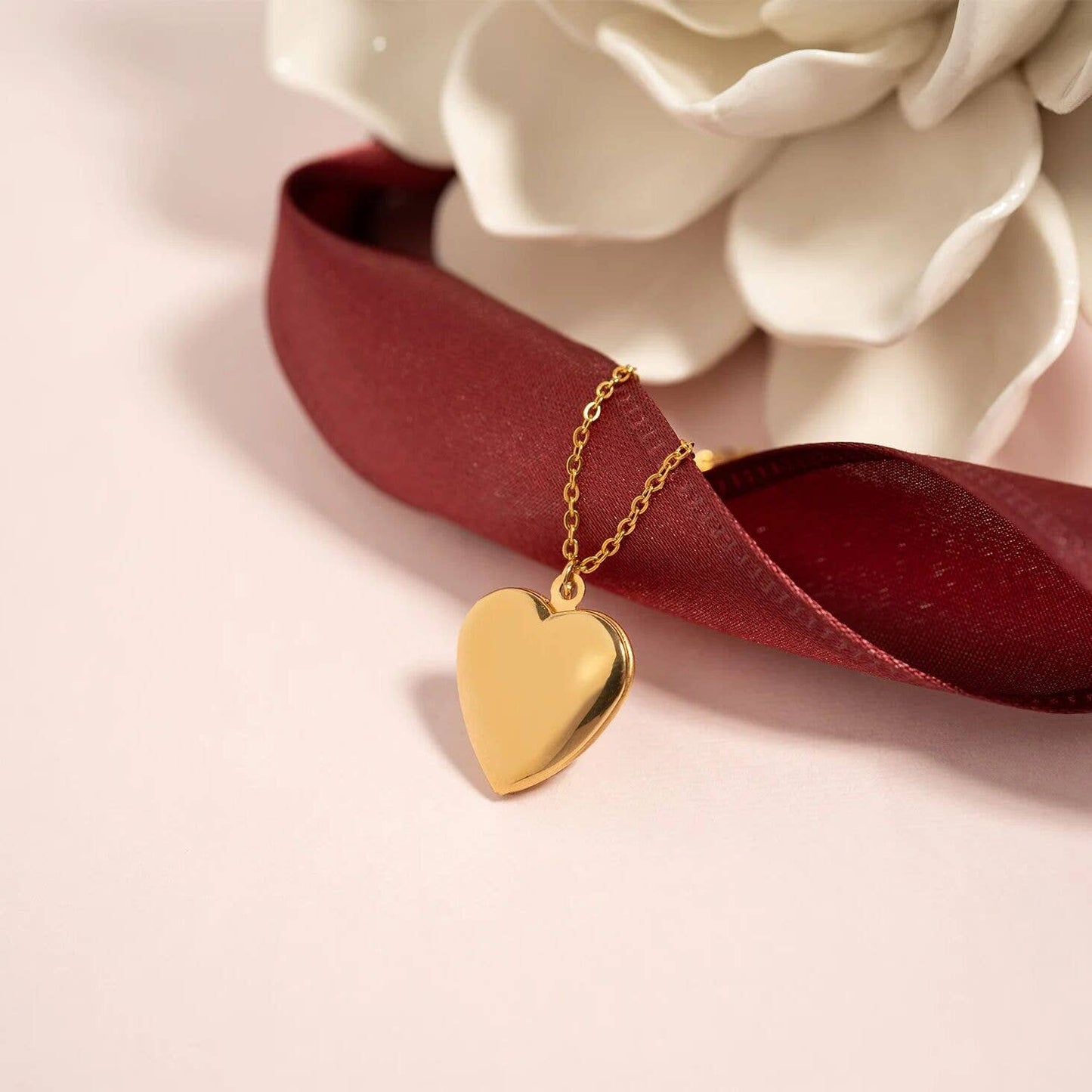 18K Gold PVD Stainless Steel Heart Locket / PDL0239: Stainless