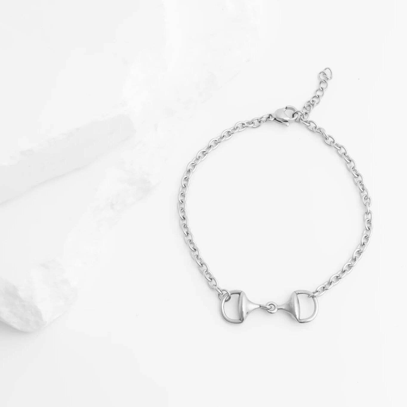 18K Gold PVD Stainless Steel Horsebit Bracelet: Gold